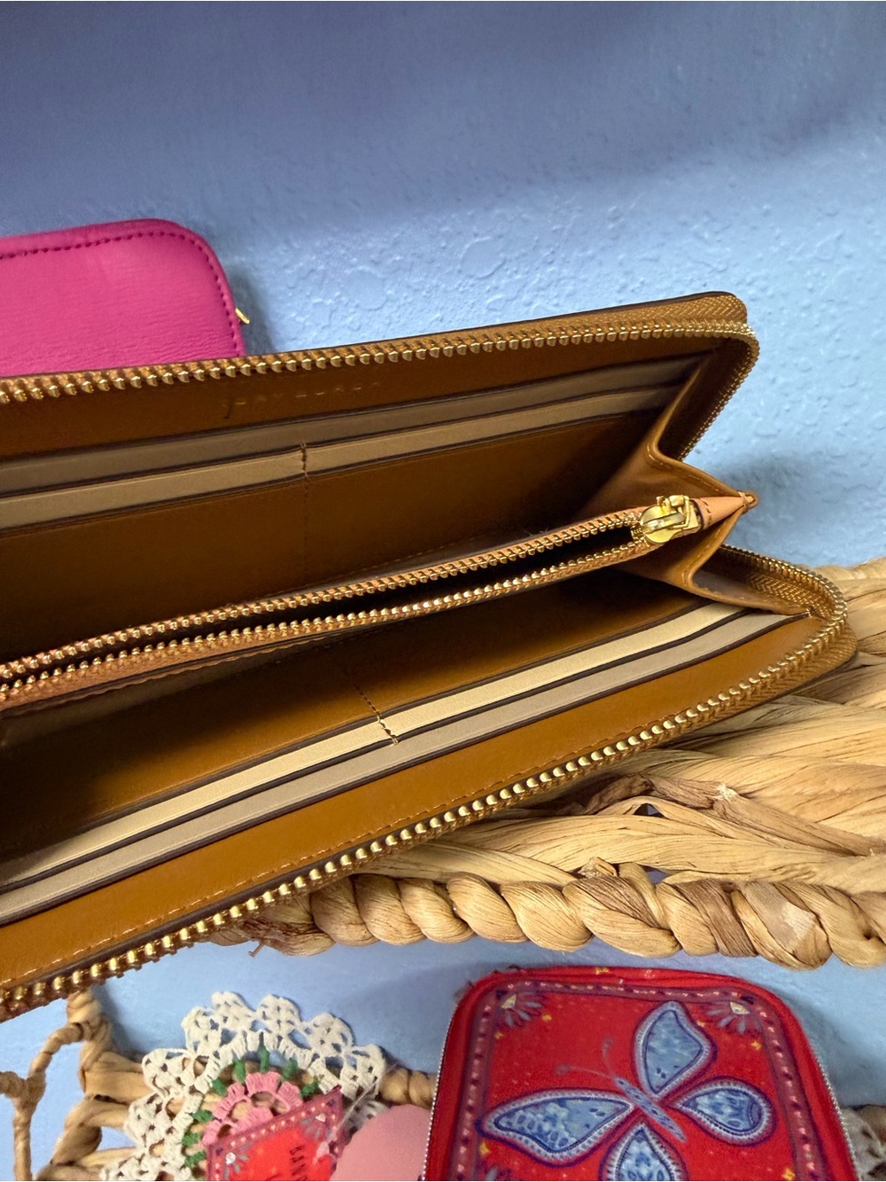 Tory Burch Camel/Tan Zip-Around Continental Wallet - Picture 2 of 2
